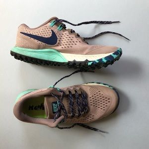 Nike Air Zoom Terra Kiger 4
